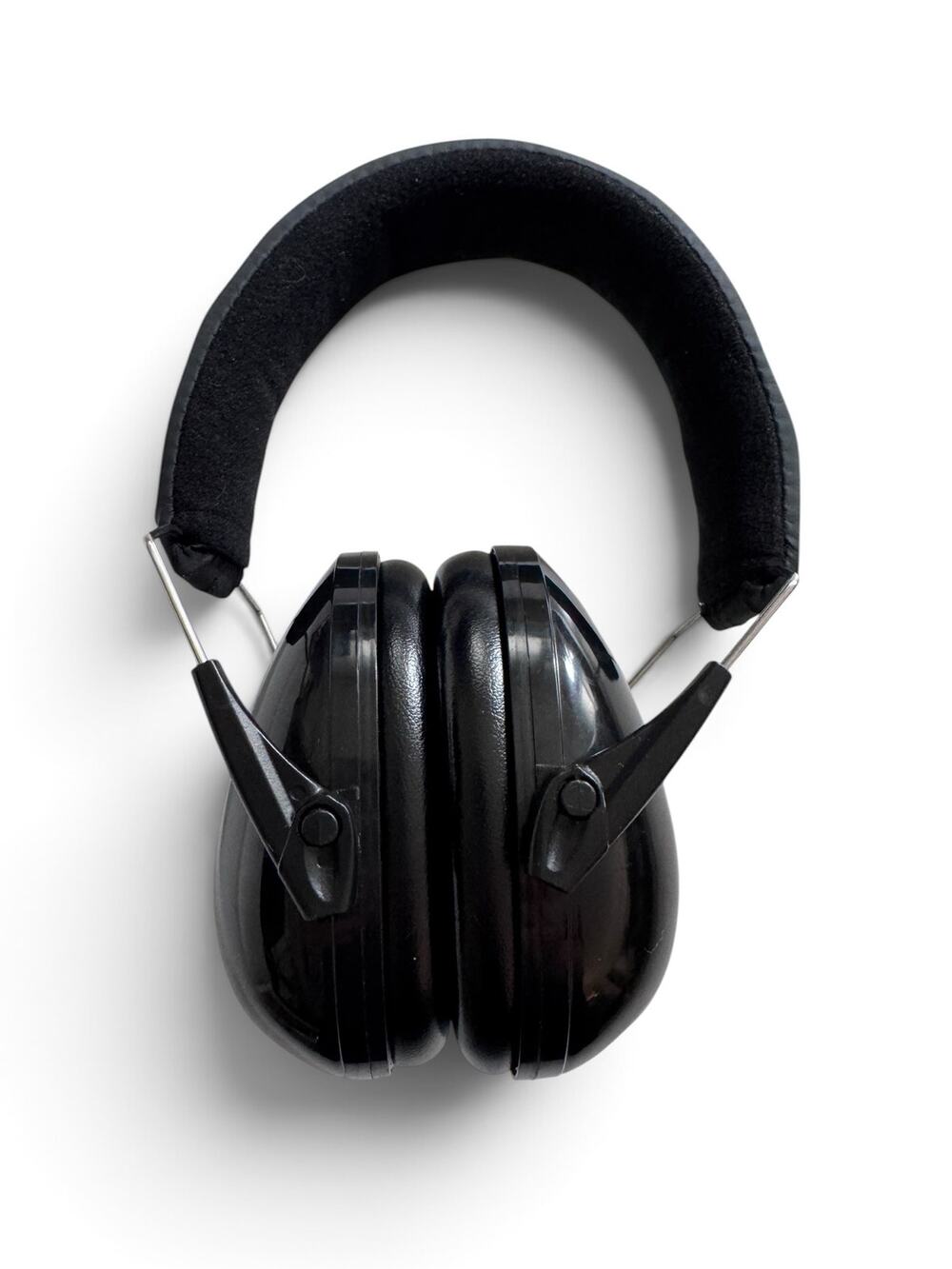 Snug noise-cancelling ear protection for toddlers/children